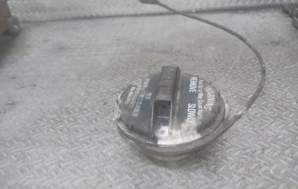 Fuel tank filler cap
