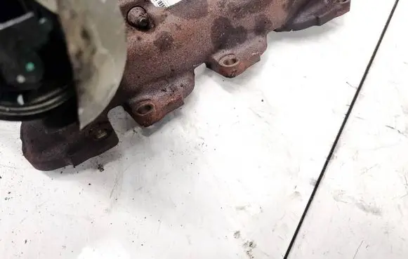 Opel Insignia A Exhaust manifold 