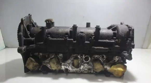 Fiat Grande Punto Engine head 