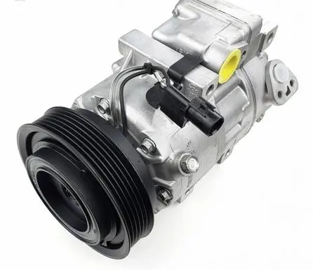 Renault Trafic I Air conditioning (A/C) compressor (pump) F500AN8CA03 9770117610 9770117611