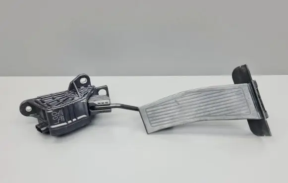 Honda Accord Accelerator throttle pedal 1988007730
