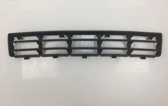 Volkswagen Golf IV Front bumper lower grill 1J0853677D