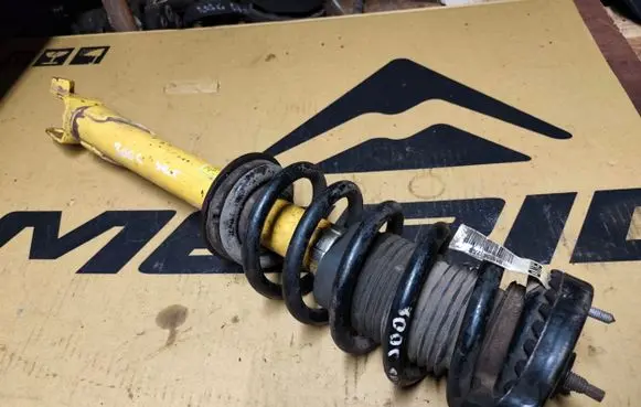 Chrysler 300 - 300C Front shock absorber with coil spring 04895627AB 04895632AB