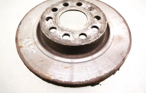 Volkswagen Golf V Front brake disc