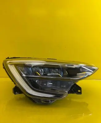 Renault Arkana Headlight/headlamp 260107780R