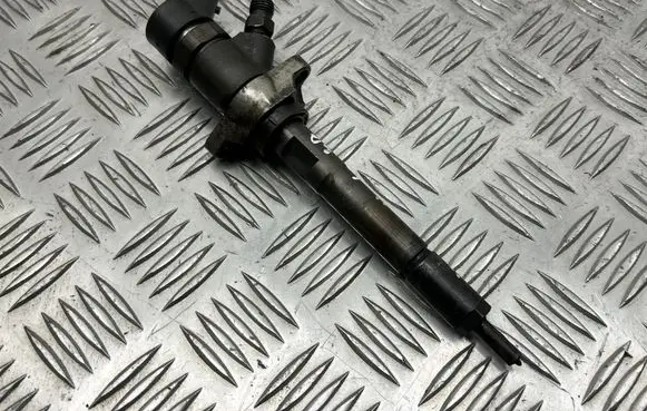 Volvo S40 Fuel injector 0445110188