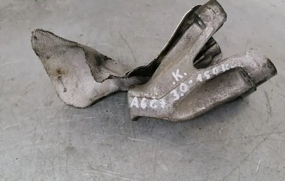 Audi A6 S6 C7 4G Engine mounting bracket 8K0199307BJ