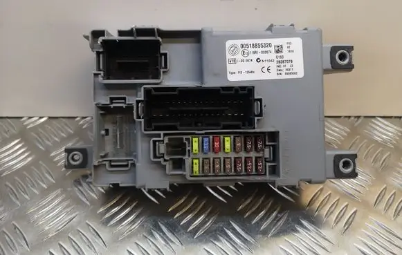 Fiat Doblo Fuse module 116RI000674 00518855320 28287076