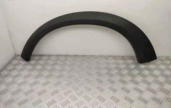 Volvo XC70 Front arch trim 30763653