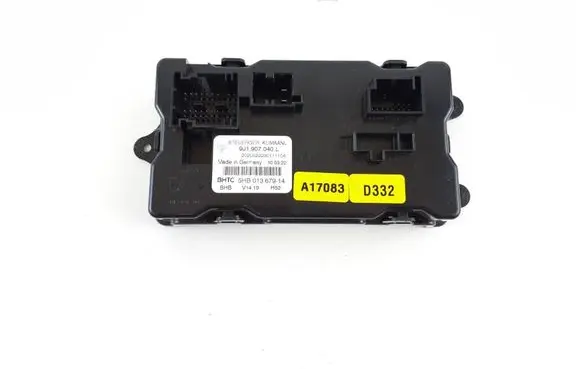 Porsche Taycan 9J1 Air conditioner control unit module 9J1907040L 9J1907040 5HB013679-14