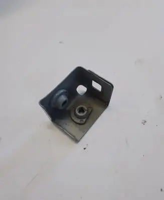 Renault Master III Fender mounting bracket 625250003R