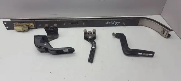 Mercedes-Benz Vaneo W414 Sliding door bottom rail A4147600147
