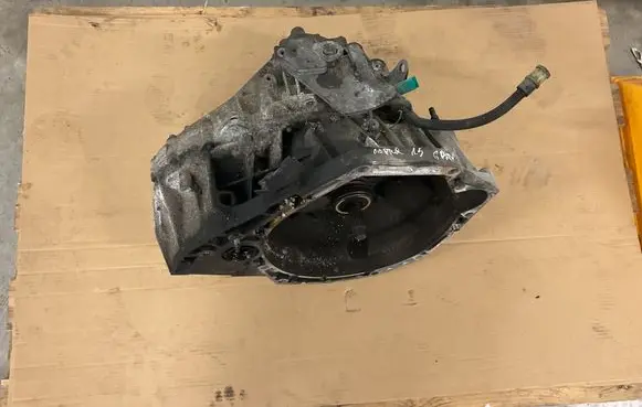 Renault Captur Manual 6 speed gearbox 12008R