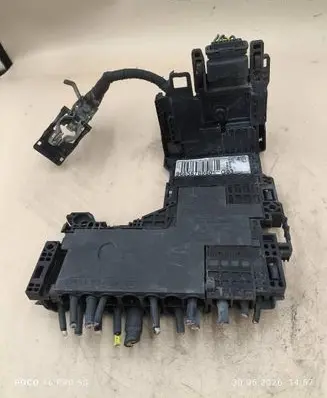 Peugeot 508 Fuse module 9665878080 0022661F01