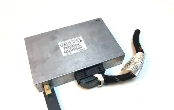 Audi A4 S4 B6 8E 8H Bluetooth control unit module 8P0862335D