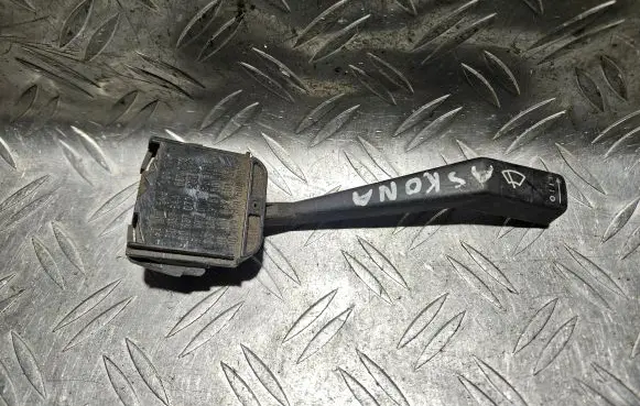 Opel Kadett E Wiper control stalk 90197545 501174