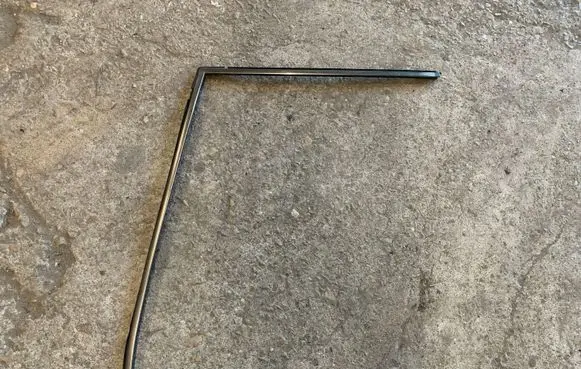 Mercedes-Benz S W140 Windshield trim 1406700422
