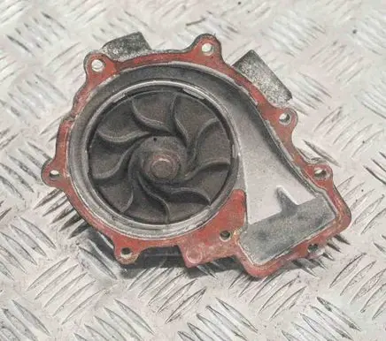 Mercedes-Benz Sprinter W906 Water pump A6512000701