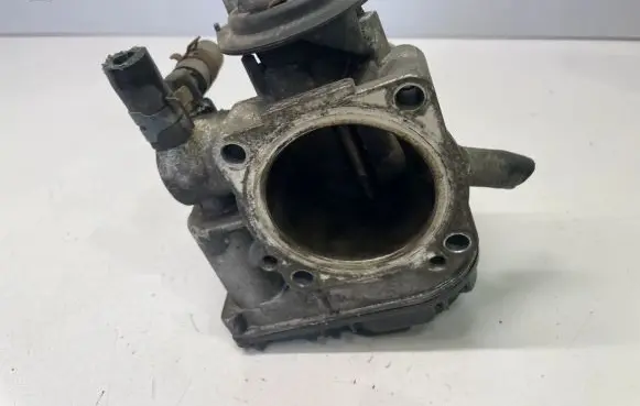Audi A3 S3 8L Throttle valve 06A133064J