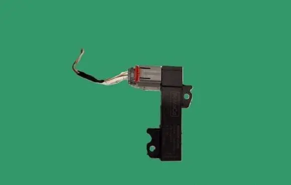 Ford Mondeo MK IV Aerial antenna amplifier 5WK49706 8M5T15K603KA A321011006