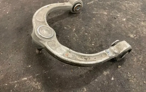 Mercedes-Benz ML W164 Front upper control arm/wishbone KAG94593SB14