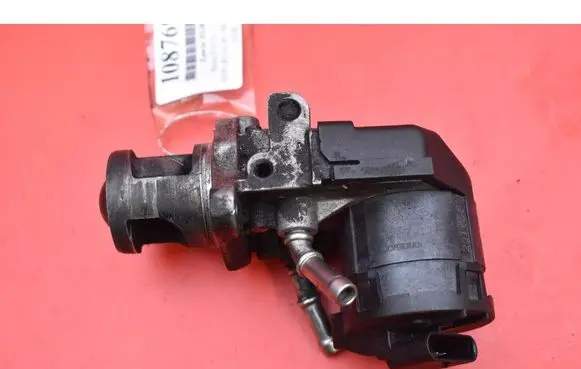 BMW 5 F10 F11 EGR valve 7810871