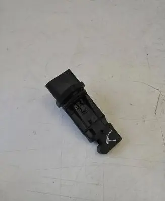 Volkswagen PASSAT B5 Mass air flow meter F00C2G2027 1484231