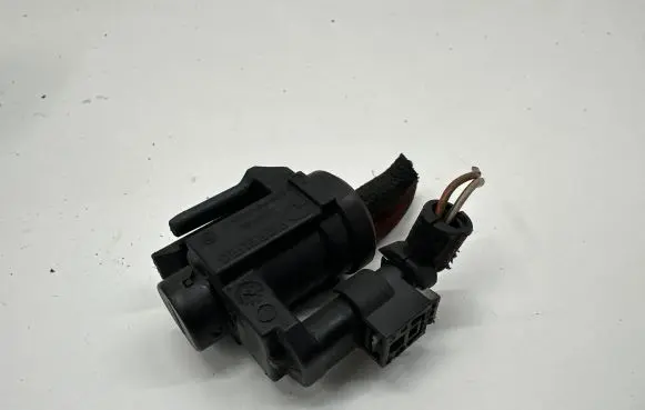 Vacuum valve