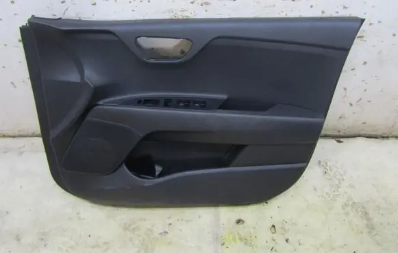 KIA Stonic Front door card panel trim GMAUTO4574097