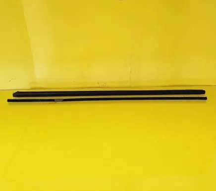 Suzuki Samurai Front door glass trim molding 