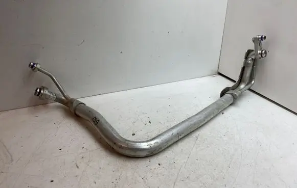 Volkswagen Touran III Air conditioning (A/C) pipe/hose 5QB816732A