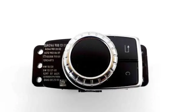 Head unit multimedia control