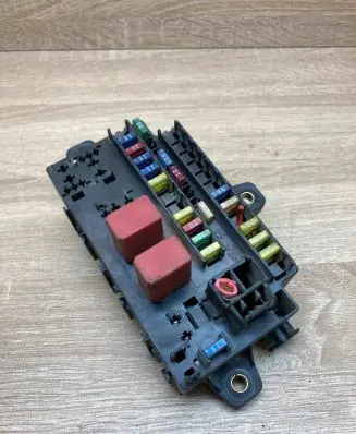 Citroen Jumper Fuse module 1332053080