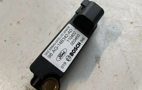 Ford Focus C-MAX Airbag deployment crash/impact sensor 98AG14B342AD