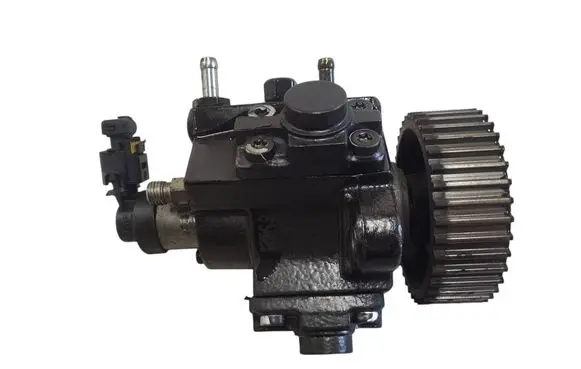 Opel Insignia A Fuel injection high pressure pump 0445010193 55571005