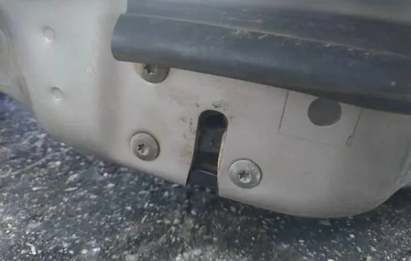 Jeep Grand Cherokee (WJ) Rear door lock