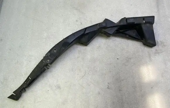 Volkswagen PASSAT B5 Front bumper mounting bracket 3B0807049C 12593