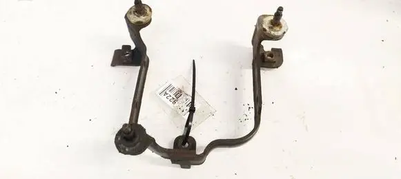 Ford Focus C-MAX Engine mounting bracket 3M513K738BB