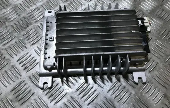 Mazda RX8 Sound amplifier f15366920a 04323084