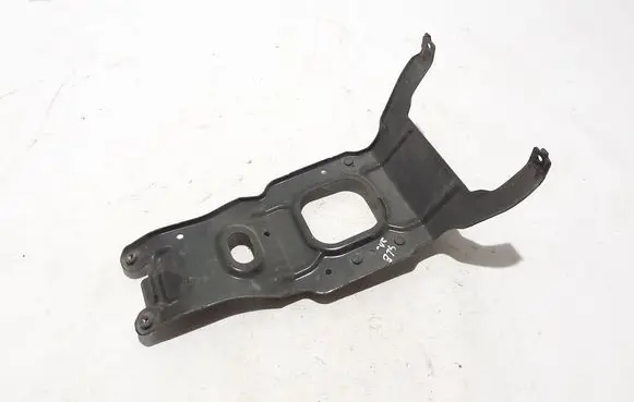 Mercedes-Benz GLE W167 Radiator support slam panel bracket A1676265300