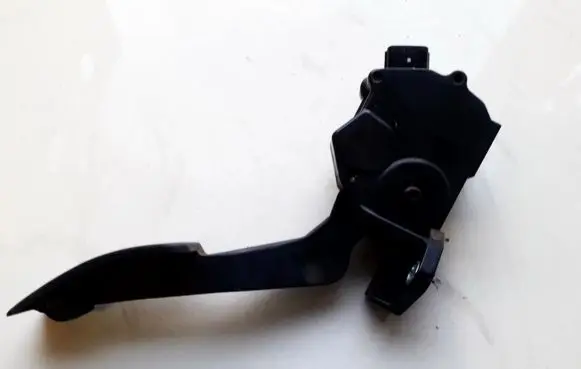 Subaru Legacy Accelerator throttle pedal 36010AG140 198800-7120
