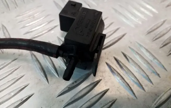 BMW 5 E60 E61 Turbo solenoid valve 72234100 1742712