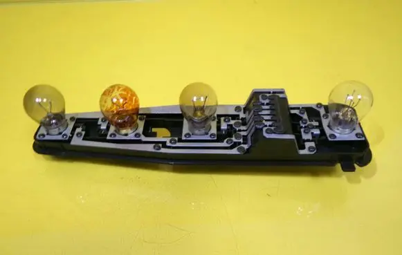 Opel Vectra B Tail light bulb cover holder 