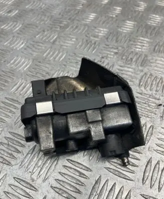 BMW 5 E60 E61 Turbine electric control actuator 24078