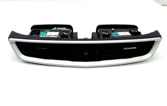 Nissan Qashqai Dashboard air vent grill cover trim 687504EA0A