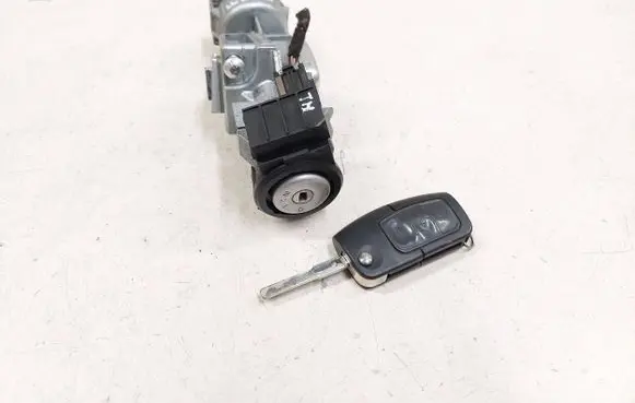 Ford S-MAX Ignition lock 3M513F880AC