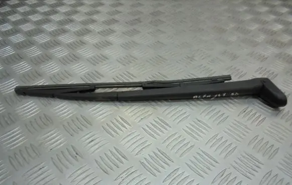 Alfa Romeo 147 Rear wiper blade arm