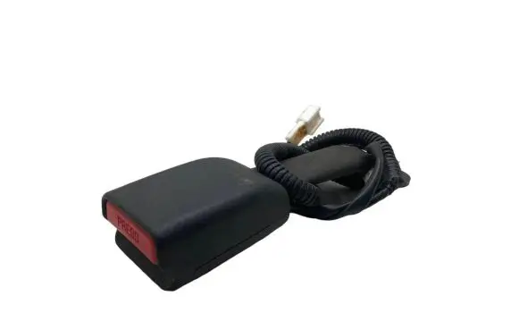 Infiniti Q50 Front seatbelt buckle