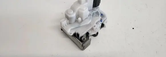 Fiat Doblo Front door lock