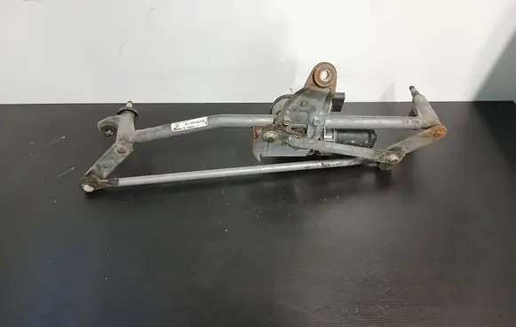 Volkswagen Tiguan Front wiper linkage and motor 34461012 3C1955023B